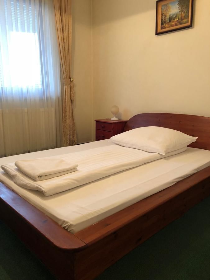 Отель Hotel Malwa Острув-Велькопольски-23